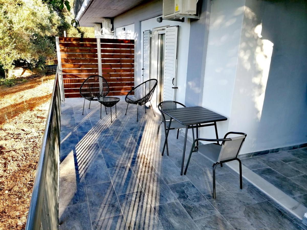 ספרטיה Alexander Apartments מראה חיצוני תמונה